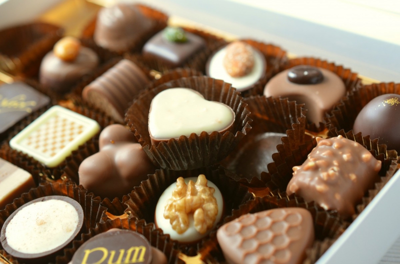 chocolaterie-ASPREMONT-min_chocolates_food_candy_calories_nibble_chocolate_heart-782043